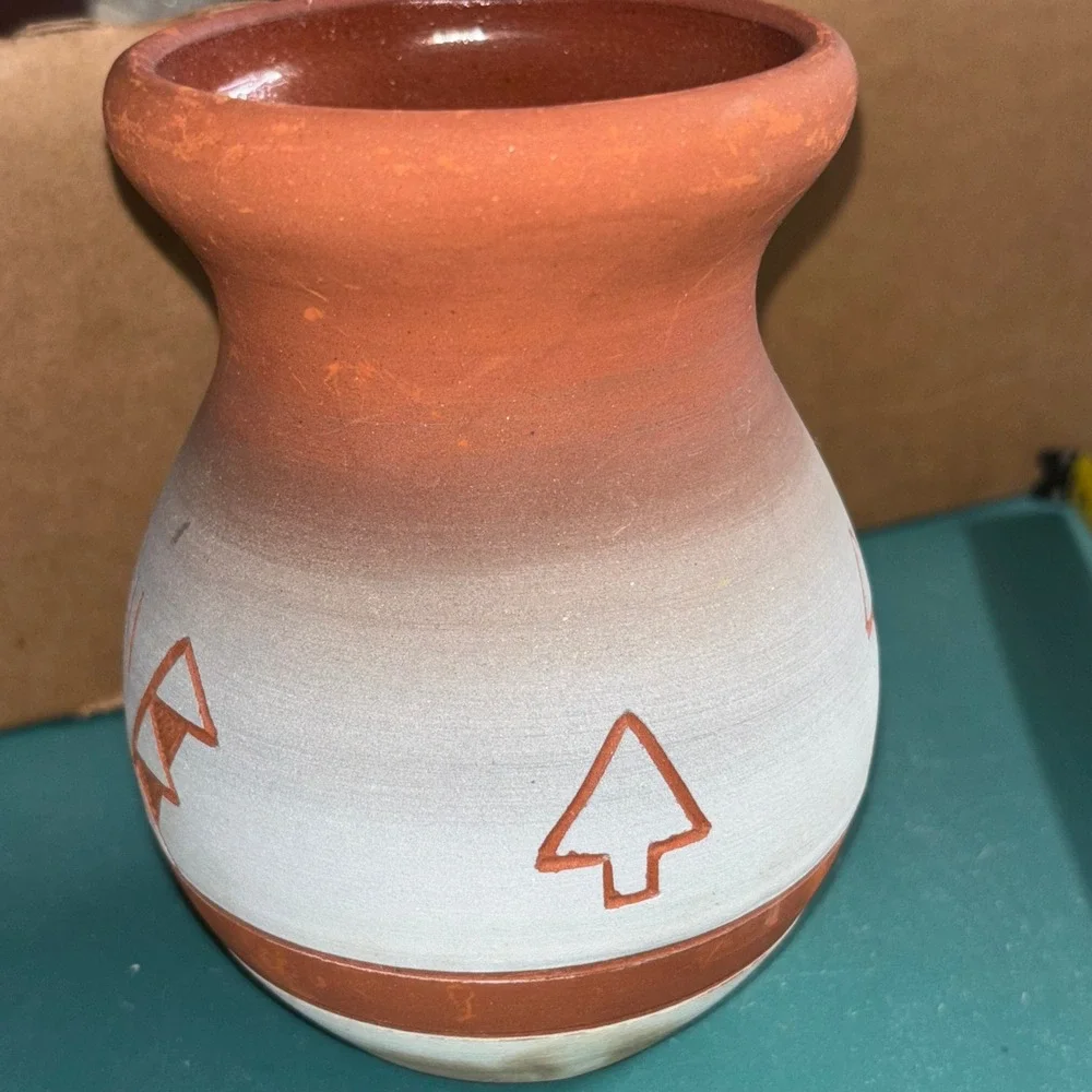 Southwest Native American Style Terracotta Clay Vase Handcrafted Geometric‎